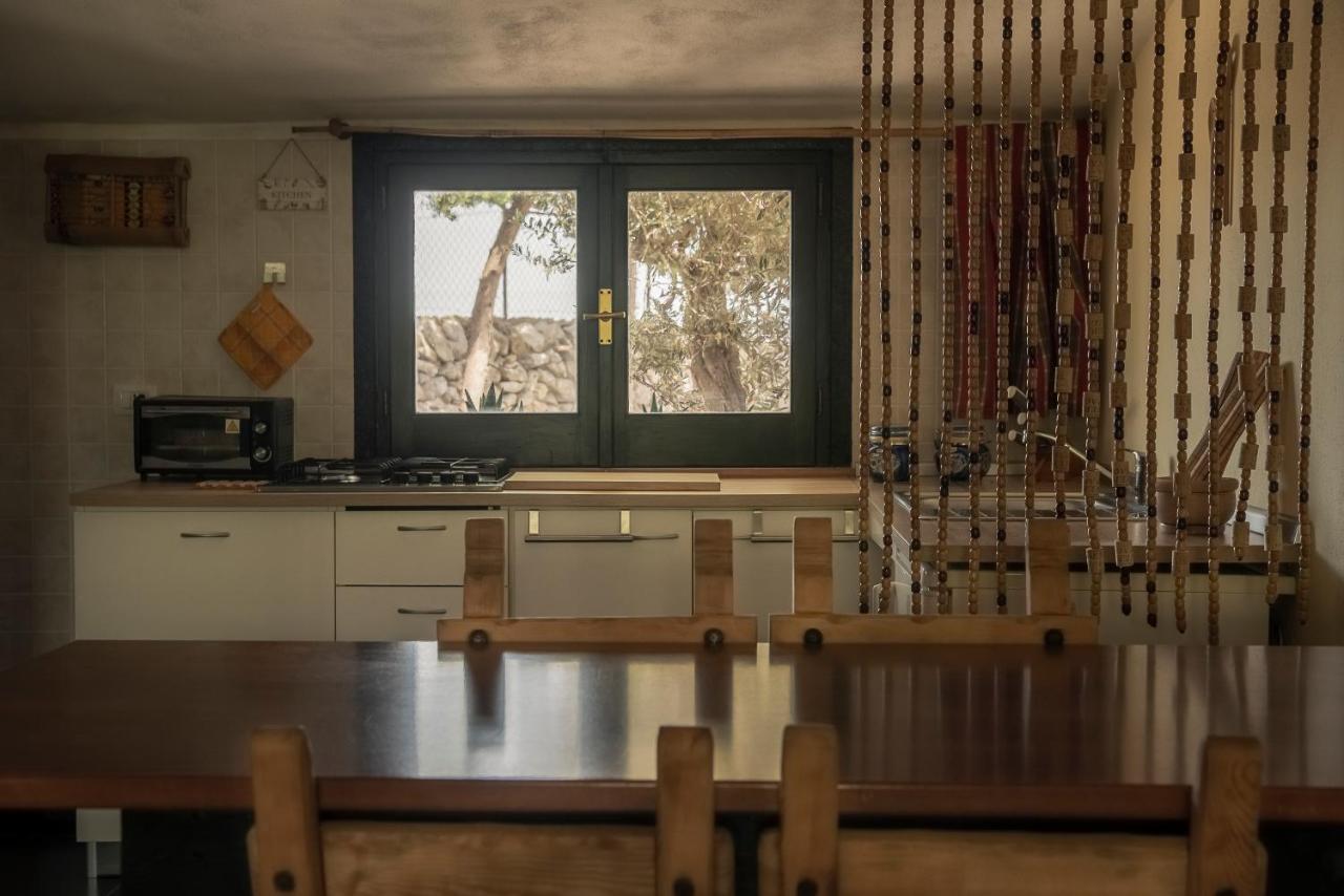 Dependance In Villa Con Piscina Ragusa Bagian luar foto
